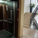 Am Flughafen Hotel Kolonia