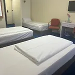 Am Flughafen Hotel