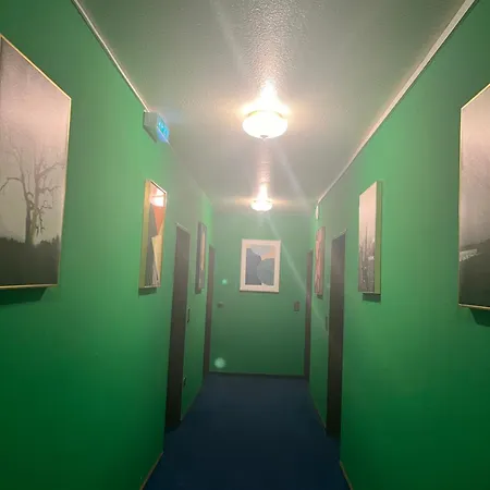 Am Flughafen Ξενοδοχείο 3*