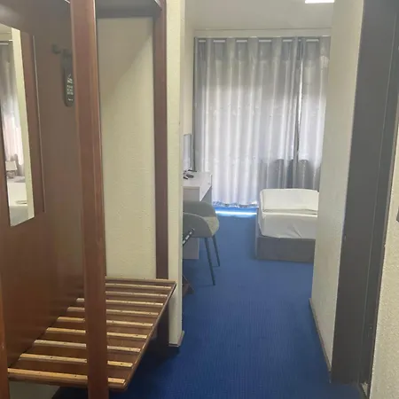 Ξενοδοχείο Am Flughafen 3*